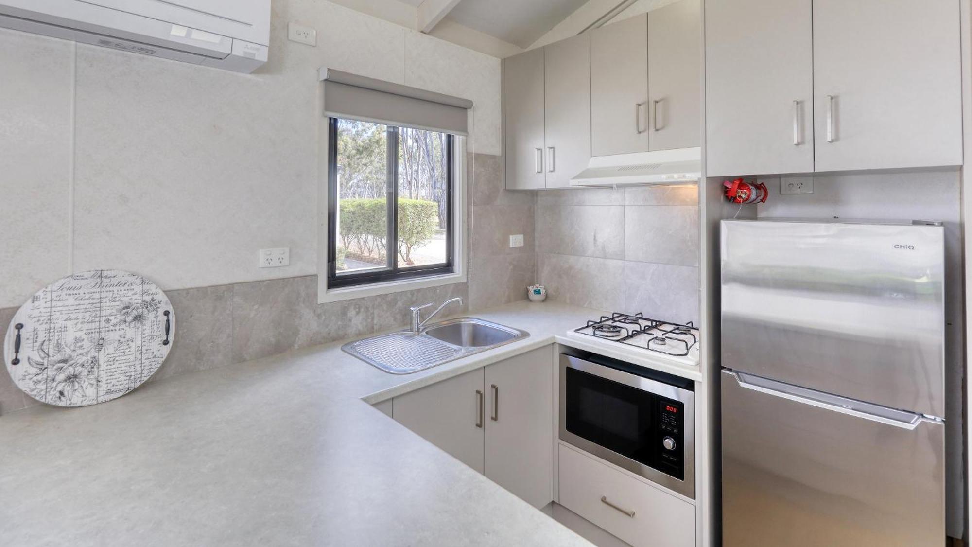 Deniliquin Riverside Caravan Park Bagian luar foto